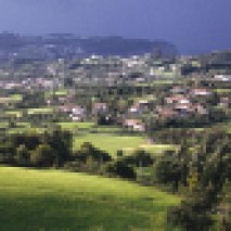 paisaje en comarca de la sidra asturias